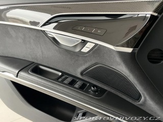 Audi S8 1800