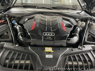 Audi S8 1800