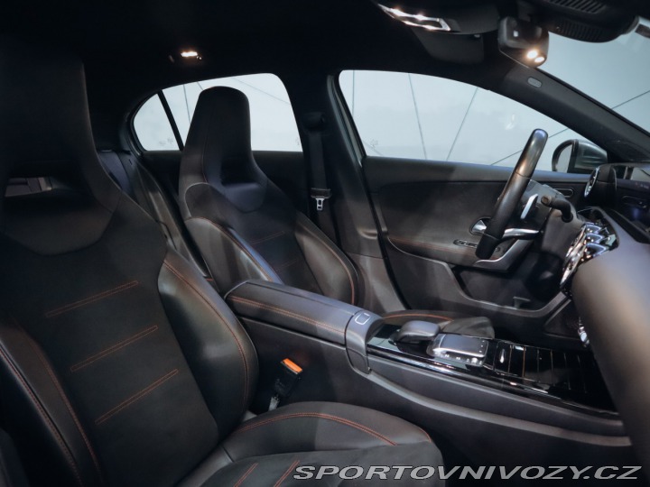 Mercedes-Benz A A 200 AMG 2022