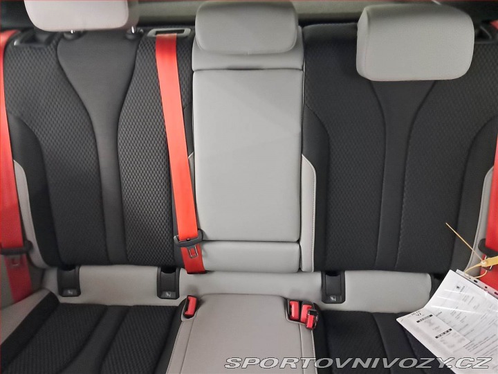 Škoda Elroq 85 (82 kWh) 2025