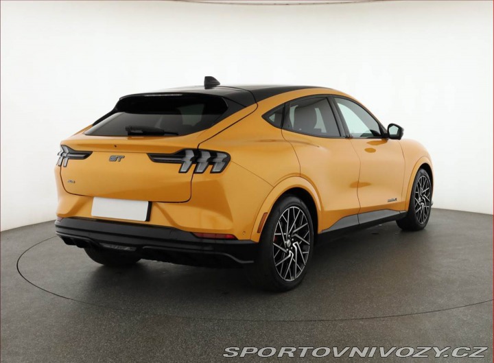 Ford Mustang Mach-E GT, SoH 99% 2022