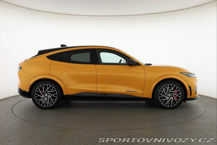 Ford Mustang Mach-E GT, SoH 99% 2022