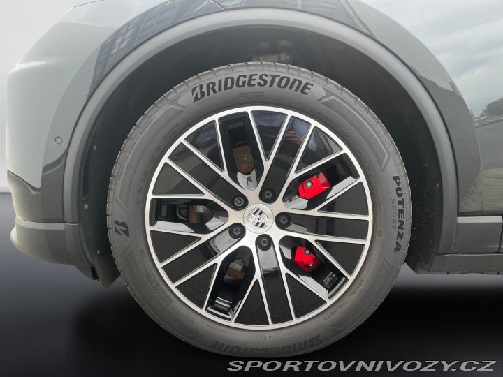 Porsche Macan 4s 2025