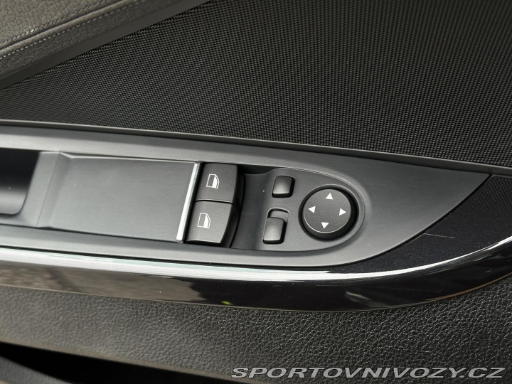 BMW 6 640d Coupé 8AT 230kW Head 2012