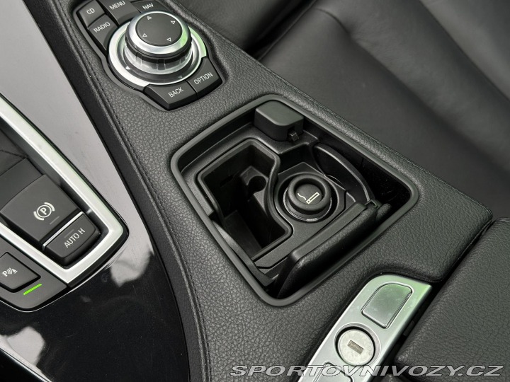 BMW 6 640d Coupé 8AT 230kW Head 2012