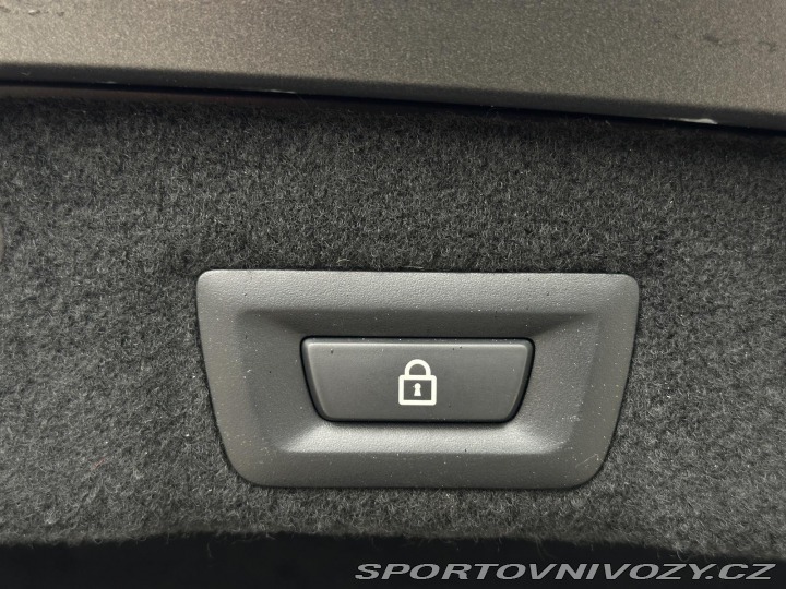 BMW 6 640d Coupé 8AT 230kW Head 2012