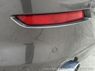 BMW 6 640d Coupé 8AT 230kW Head 2012