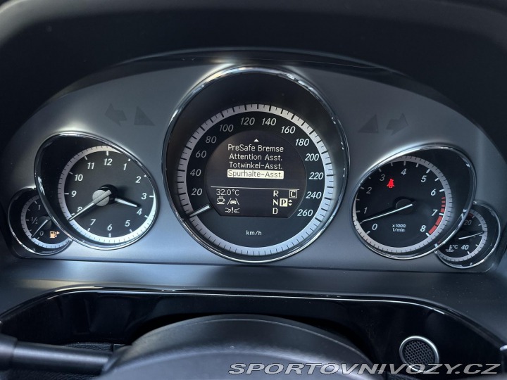 Mercedes-Benz E 350 4Matic 272PS NAVI KAM 2009