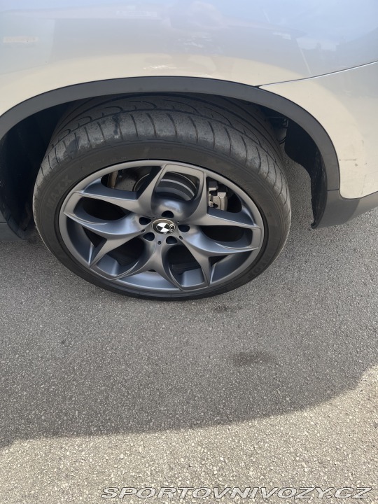 BMW X6  2012