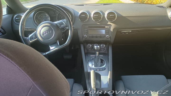 Audi TT 8J 2011