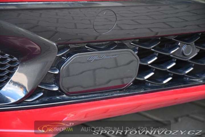 Alfa Romeo Stelvio 2.0T 16V 206kW VELOCE AT8 2024