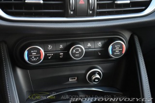 Alfa Romeo Stelvio 2.0T 16V 206kW VELOCE AT8 2024