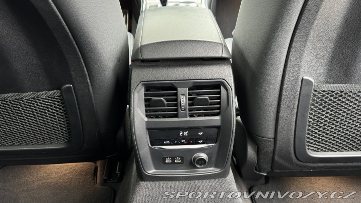 BMW 3 330i, M-Paket, Střešní ok 2019