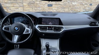 BMW 3 330i, M-Paket, Střešní ok 2019