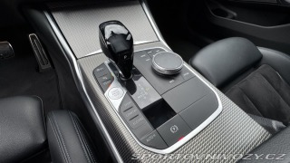 BMW 3 330i, M-Paket, Střešní ok 2019