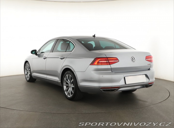 Volkswagen Ostatní modely Passat 2.0 TSI 2019