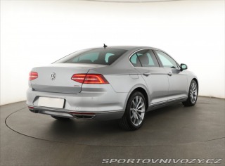 Volkswagen Ostatní modely Passat 2.0 TSI 2019