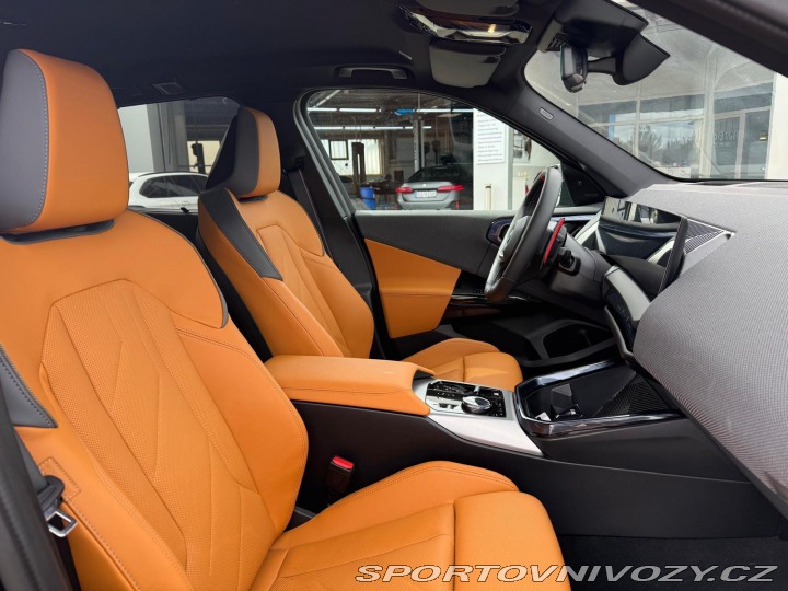BMW X3 M50 INDIVIDUAL NezTop VEN 2025