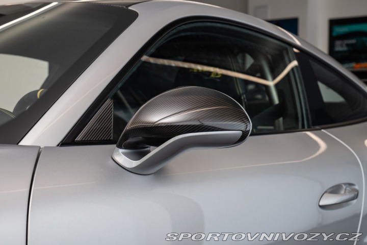 Porsche 911 (991.2) GT2 RS Weissach 2018