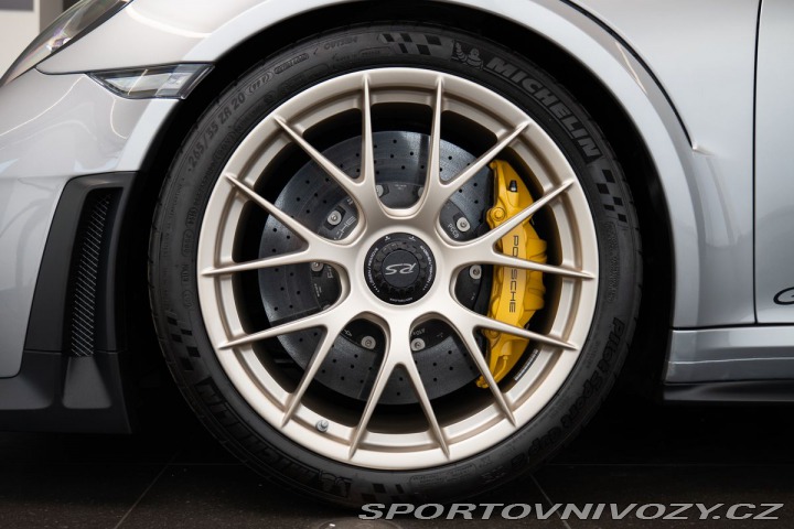 Porsche 911 (991.2) GT2 RS Weissach 2018