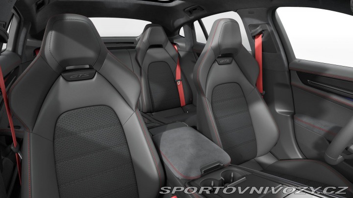 Porsche Panamera GTS 2026