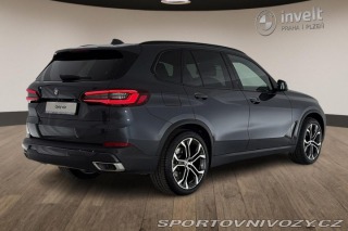 BMW X5 xDrive40i 2022