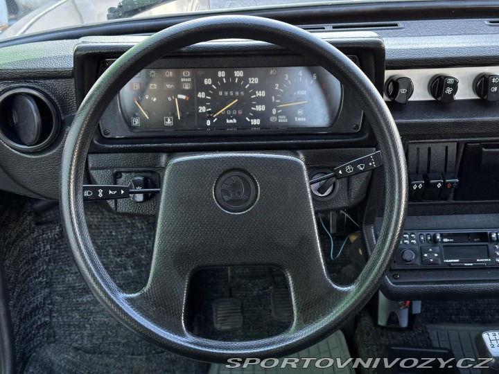 Škoda Ostatní modely Rapid 130 5speed 43kW Autorádio 1988