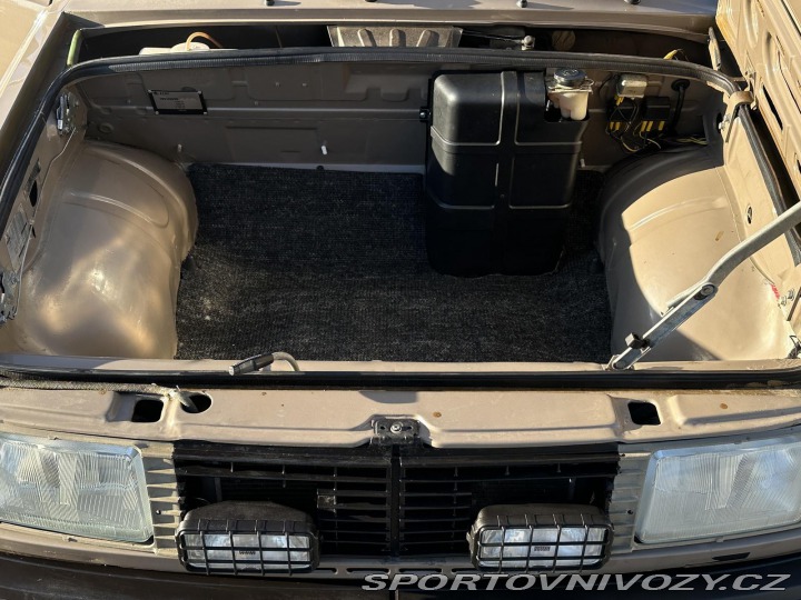 Škoda Ostatní modely Rapid 130 5speed 43kW Autorádio 1988