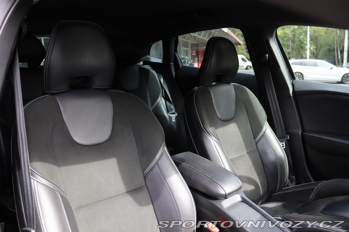 Volvo V40 Volvo V40 R-Design 140kW 2019