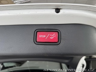 Mercedes-Benz C 300e AMG 230kW*Webasto*Ta 2022