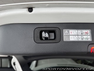 Mercedes-Benz C 300e AMG 230kW*Webasto*Ta 2022
