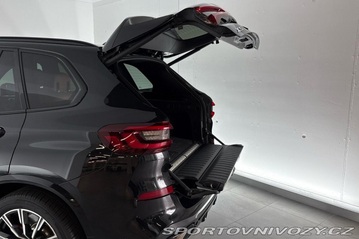 BMW X5 xDrive45e 2023