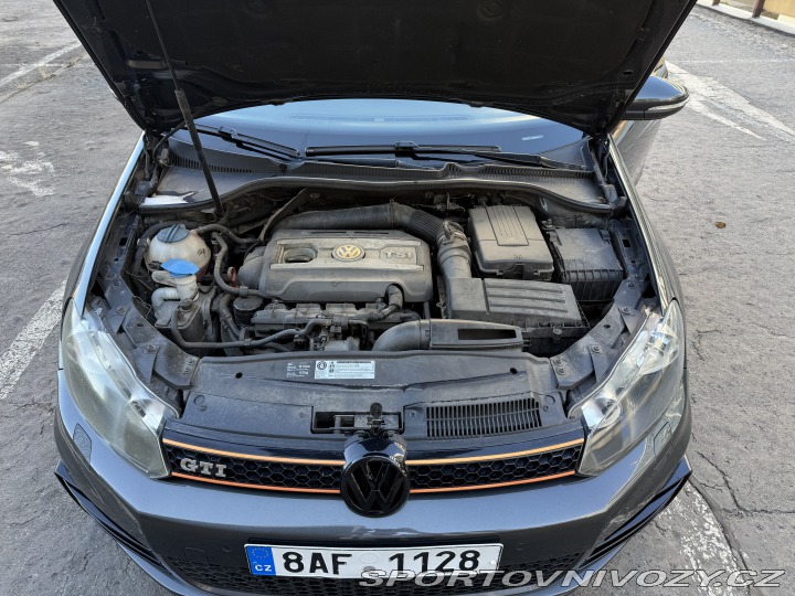 Volkswagen Golf GTI 2011