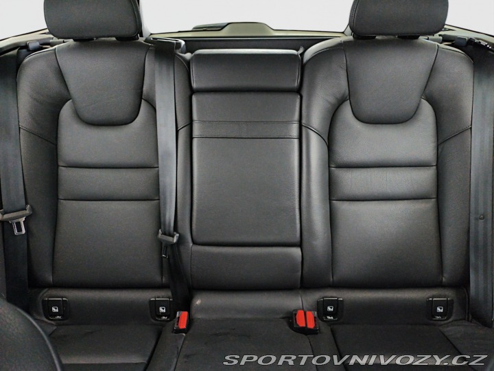 Volvo V60 T8 Twing Engine 2020
