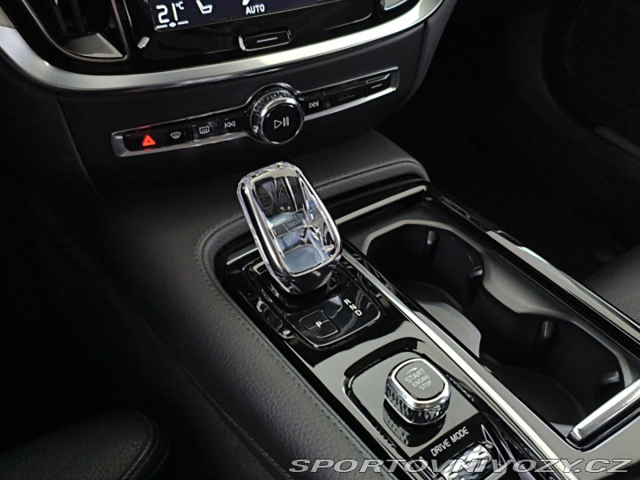 Volvo V60 T8 Twing Engine 2020