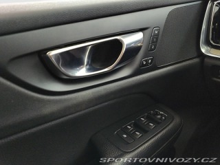 Volvo V60 T8 Twing Engine 2020