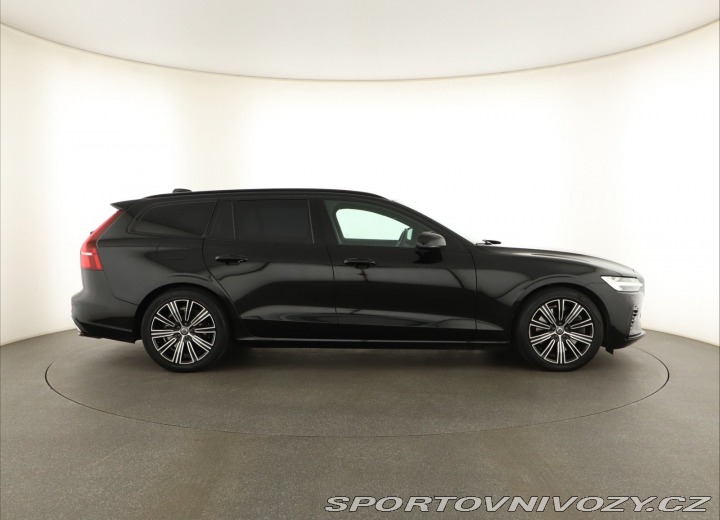 Volvo V60 R-Design T8 Twing Engine 2020