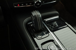 Volvo V60 R-Design T8 Twing Engine 2020
