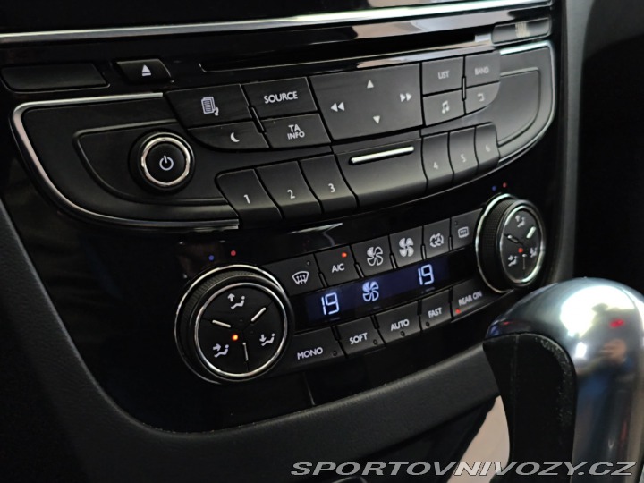 Peugeot 508 2.2 HDi 2012