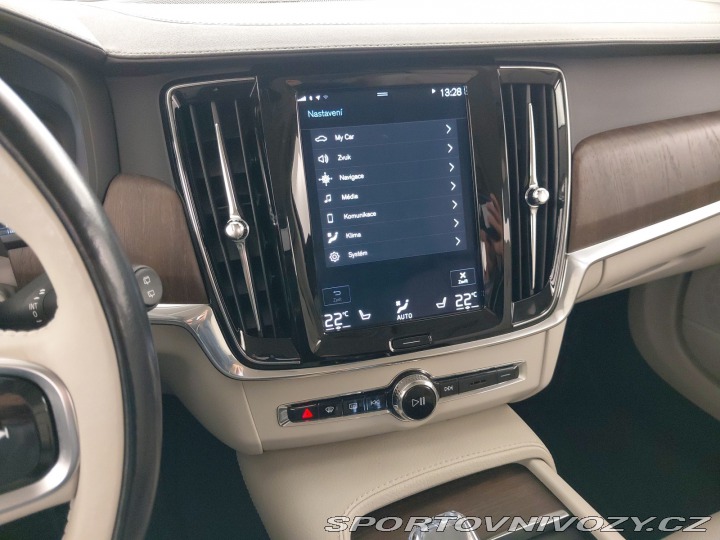 Volvo V90 R-Design B5 2021