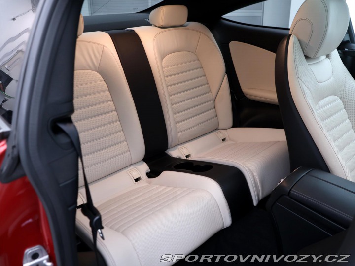Mercedes-Benz C 2,0 300 190kW 4MATIC CZ D 2020