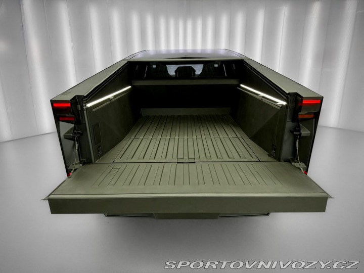 Tesla Ostatní modely AWD 438 KW FOUNDATION SER 2024