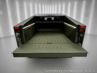 Tesla Ostatní modely AWD 438 KW FOUNDATION SER 2024