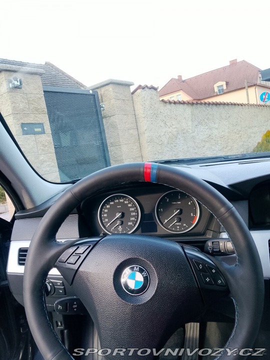 BMW 5 3,0 145 kW • AUTOMAT • 2007