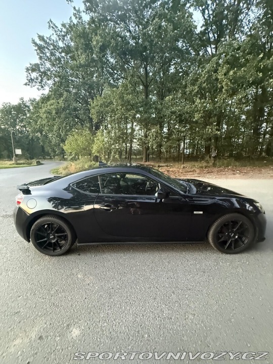 Subaru BRZ 2,0   147 kW automat 2013 2013