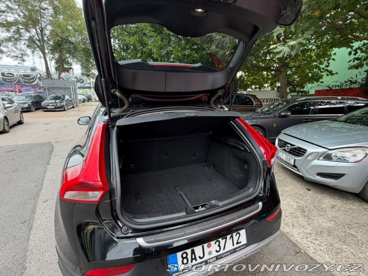 Volvo V40 2,0   T5 AWD Polestar 186 2016