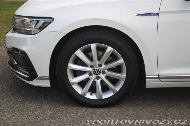 Volkswagen Ostatní modely Passat 1,4 GTE PLUGIN Hybrid Kom 1800