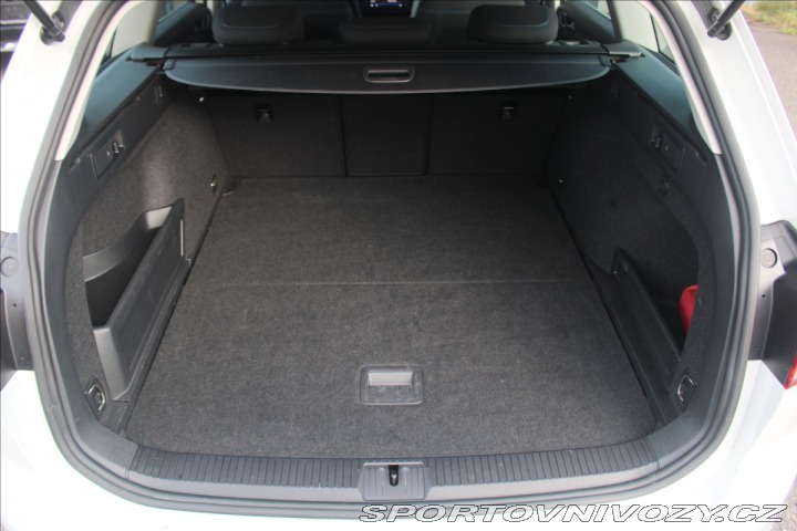 Volkswagen Ostatní modely Passat 1,4 GTE PLUGIN Hybrid Kom 1800