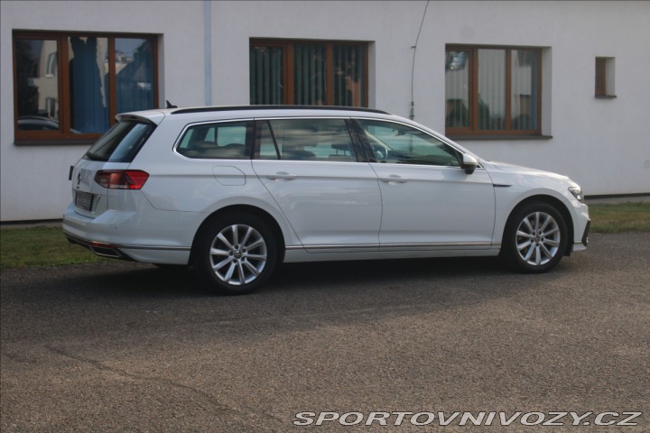 Volkswagen Ostatní modely Passat 1,4 GTE PLUGIN Hybrid Kom 1800