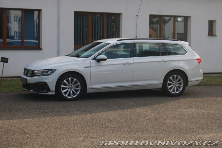 Volkswagen Ostatní modely Passat 1,4 GTE PLUGIN Hybrid Kom 1800